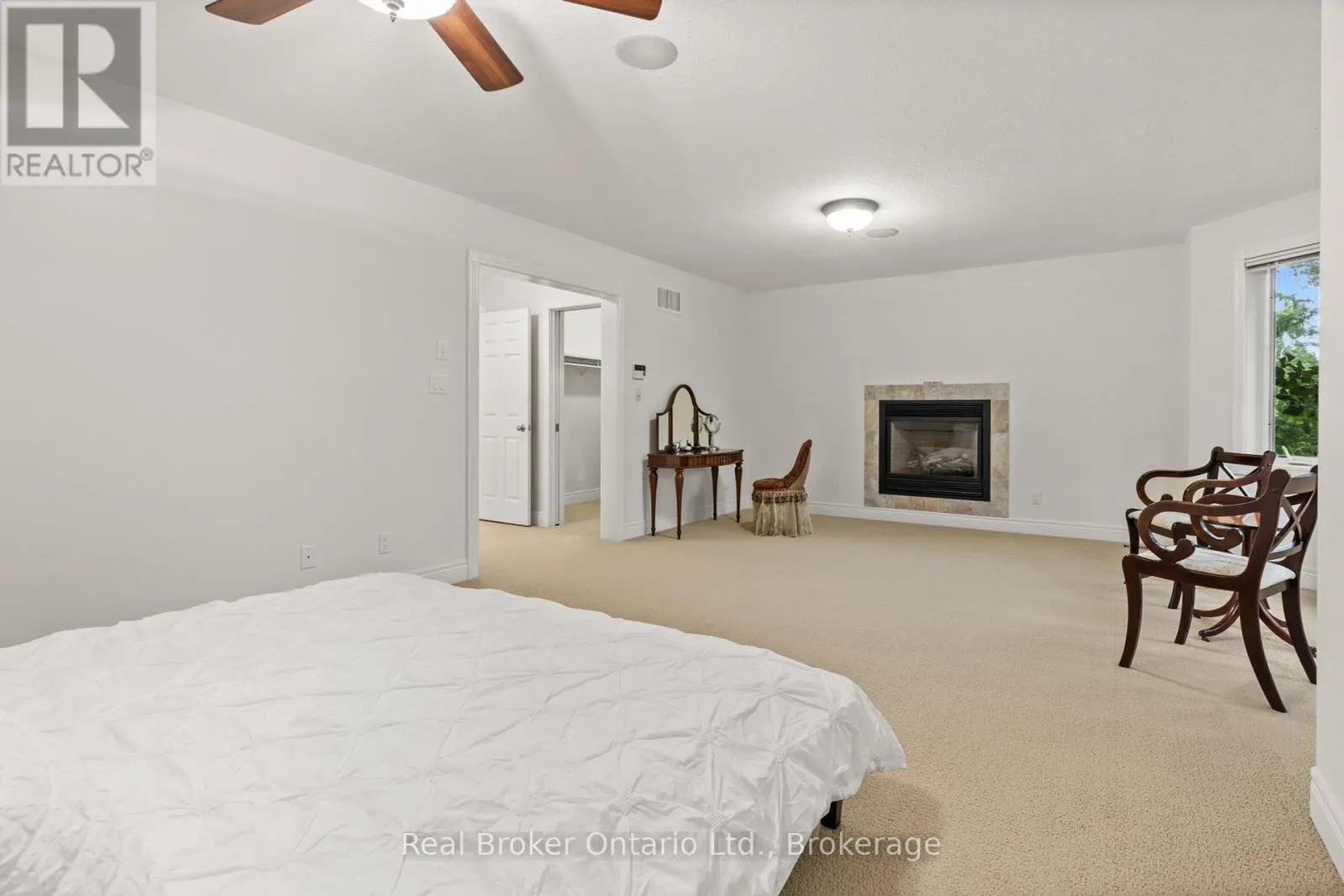 45 PIONEER TOWER CRESCENT