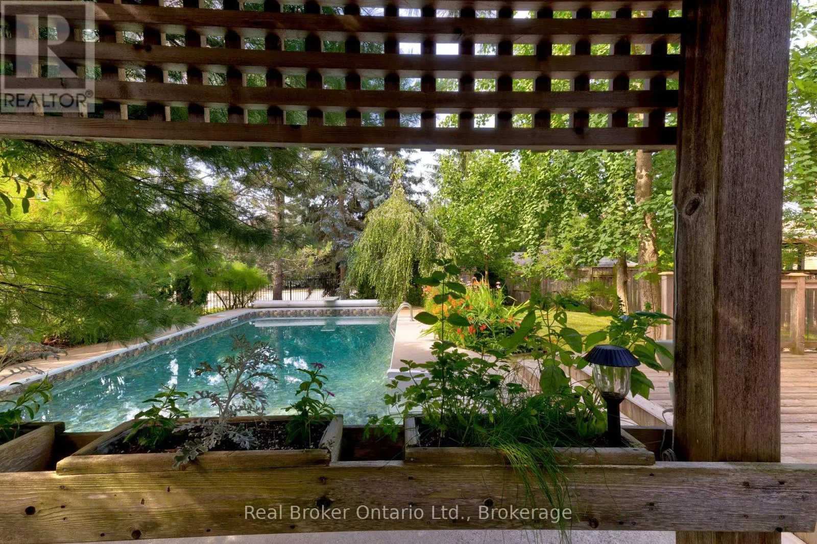 45 PIONEER TOWER CRESCENT
