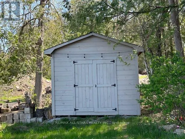 15 MANCHESTER TRAIL