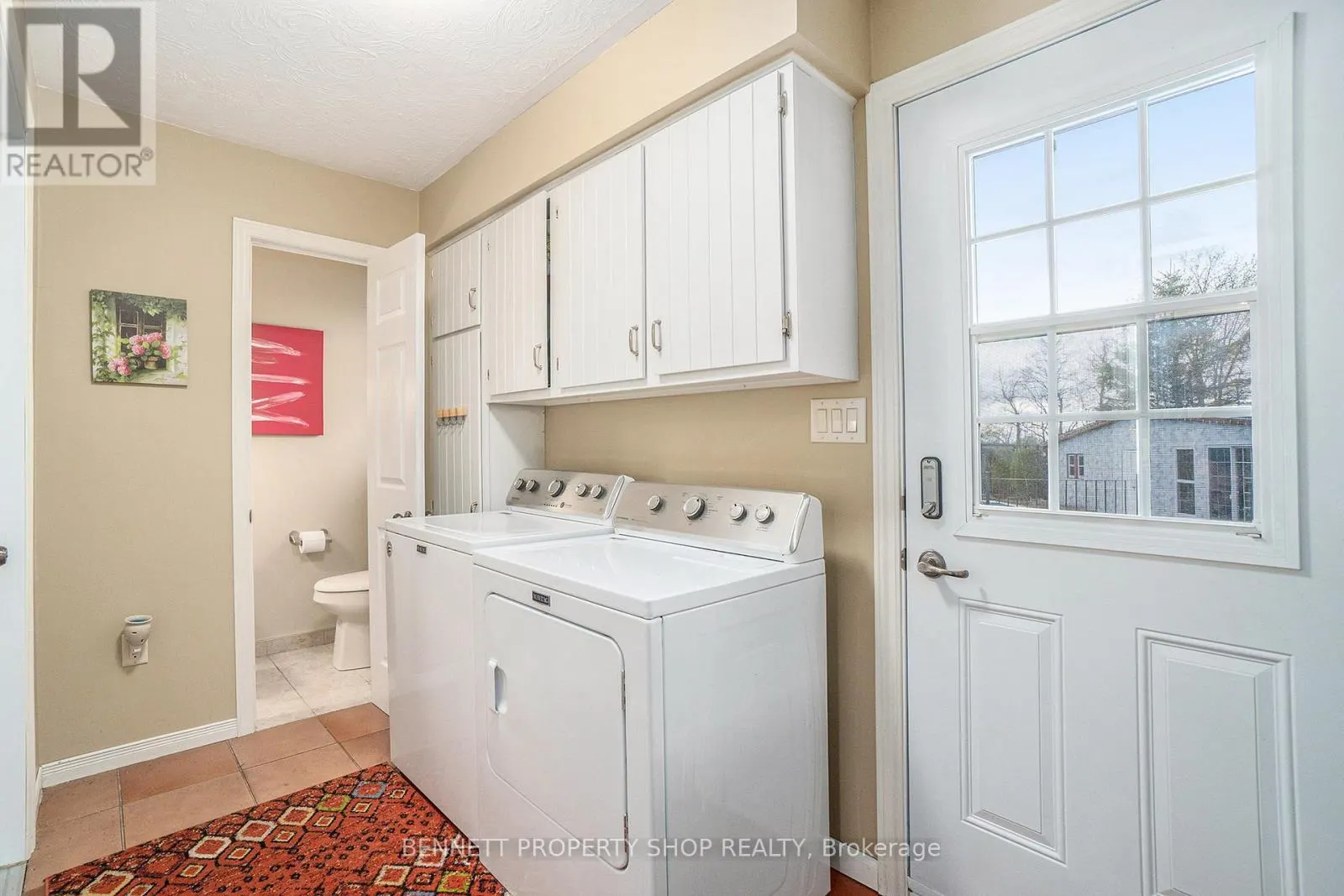 39 FRONT STREET E