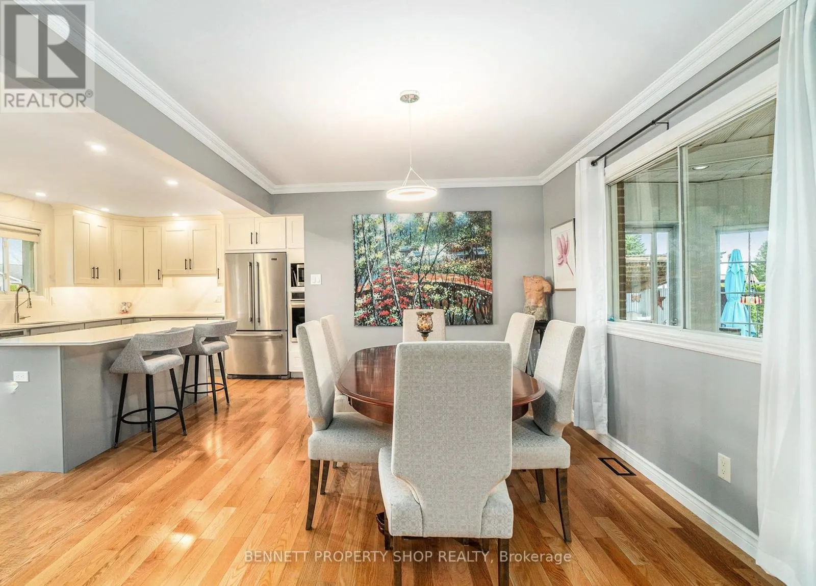 39 FRONT STREET E