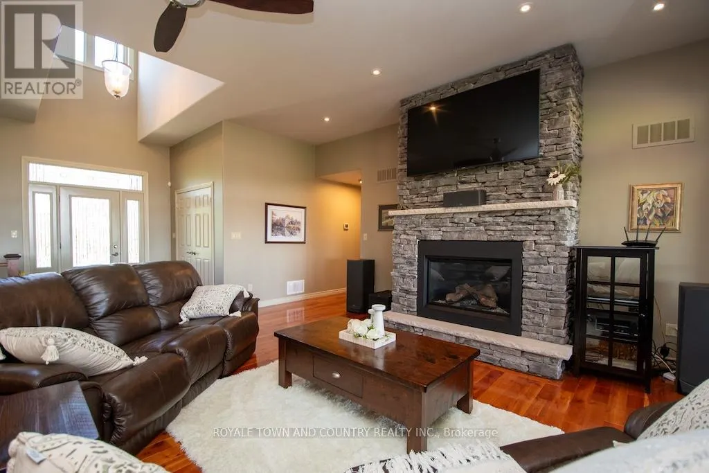 1308 RIVER ROAD
