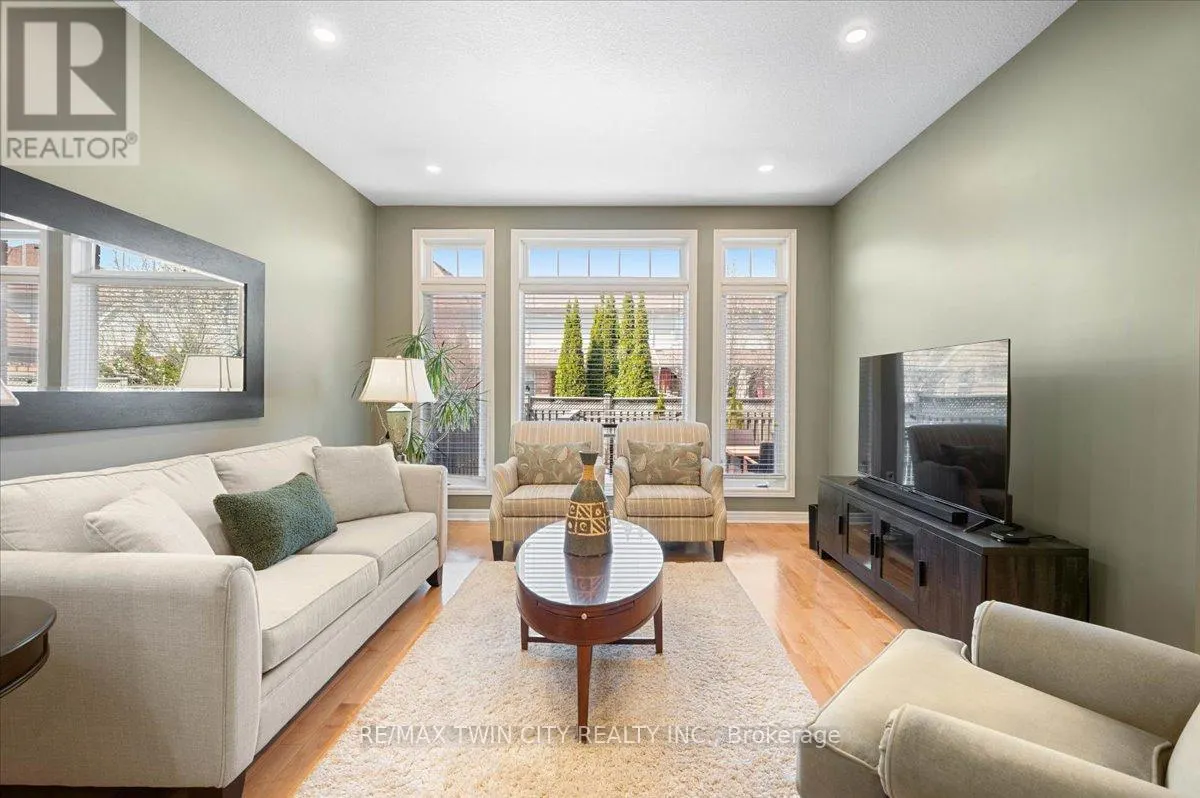 285 DOON SOUTH DRIVE