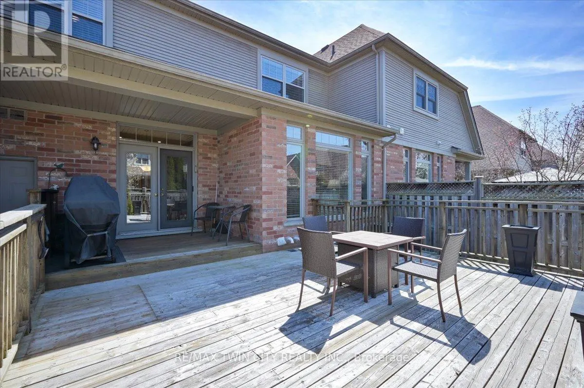 285 DOON SOUTH DRIVE