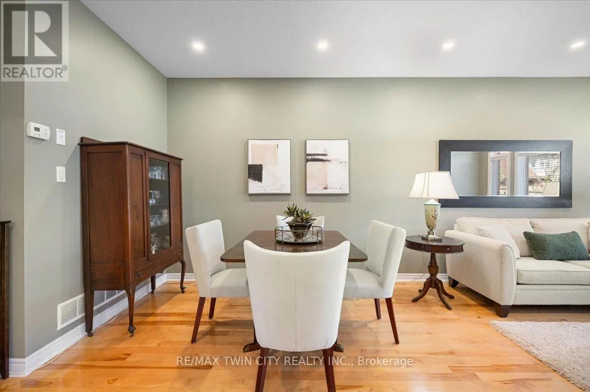 285 DOON SOUTH DRIVE