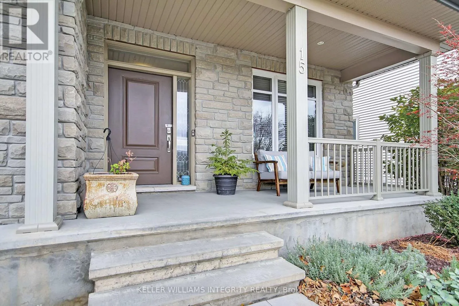 15 YORK CROSSING
