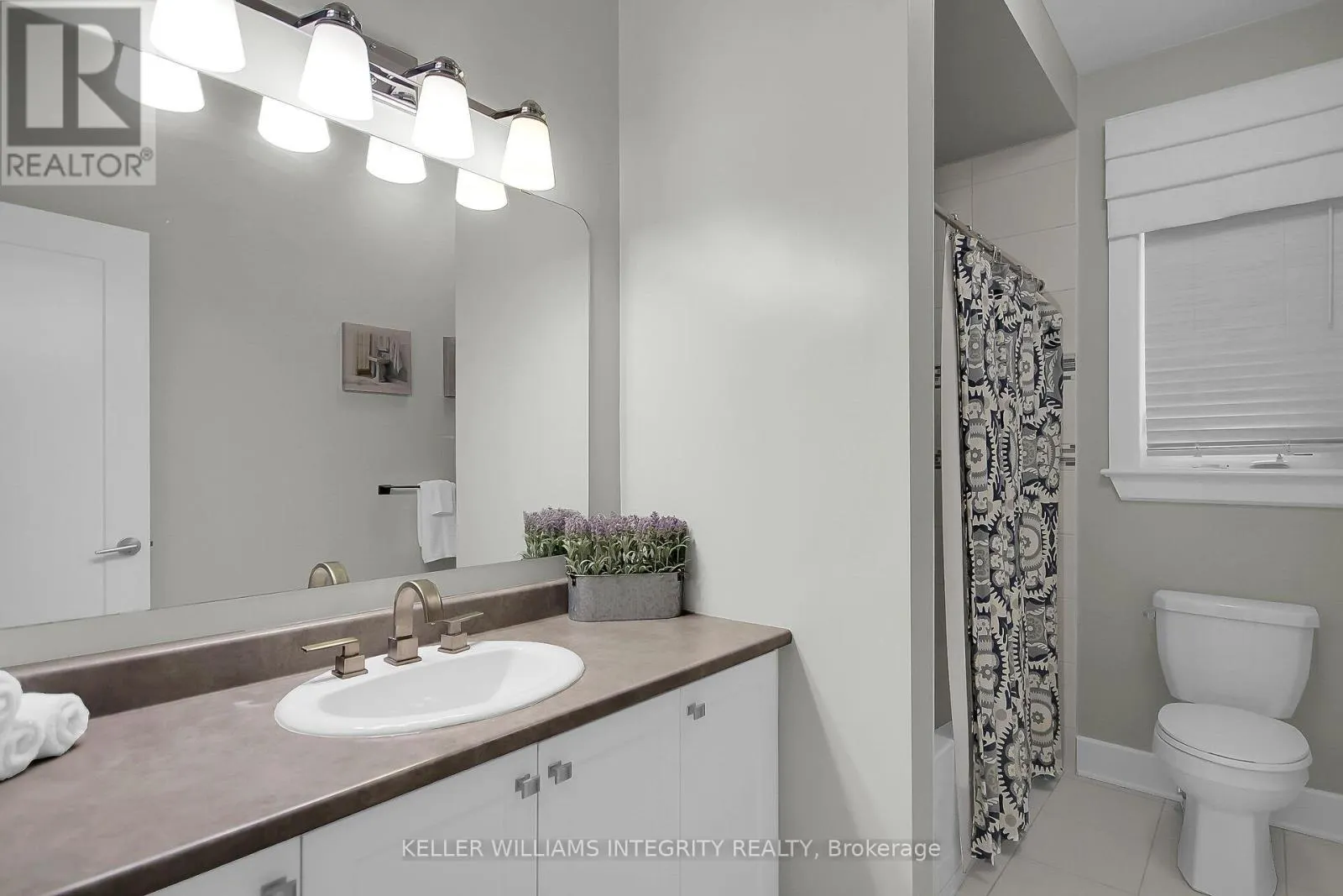 15 YORK CROSSING