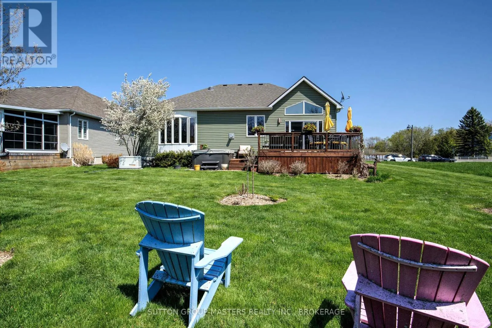24 COUNTRY CLUB DRIVE