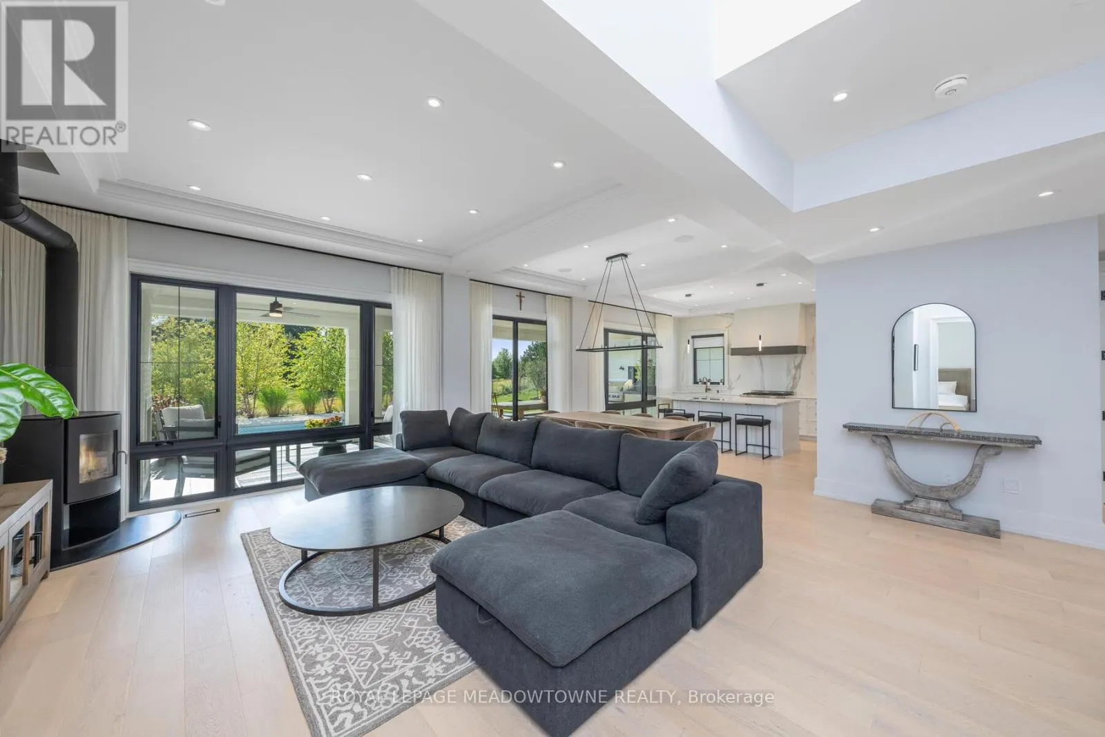 9275 WELLINGTON RD 50
