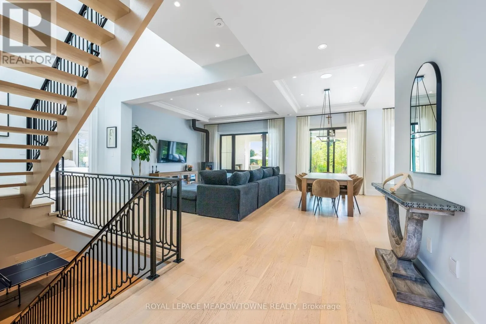 9275 WELLINGTON RD 50