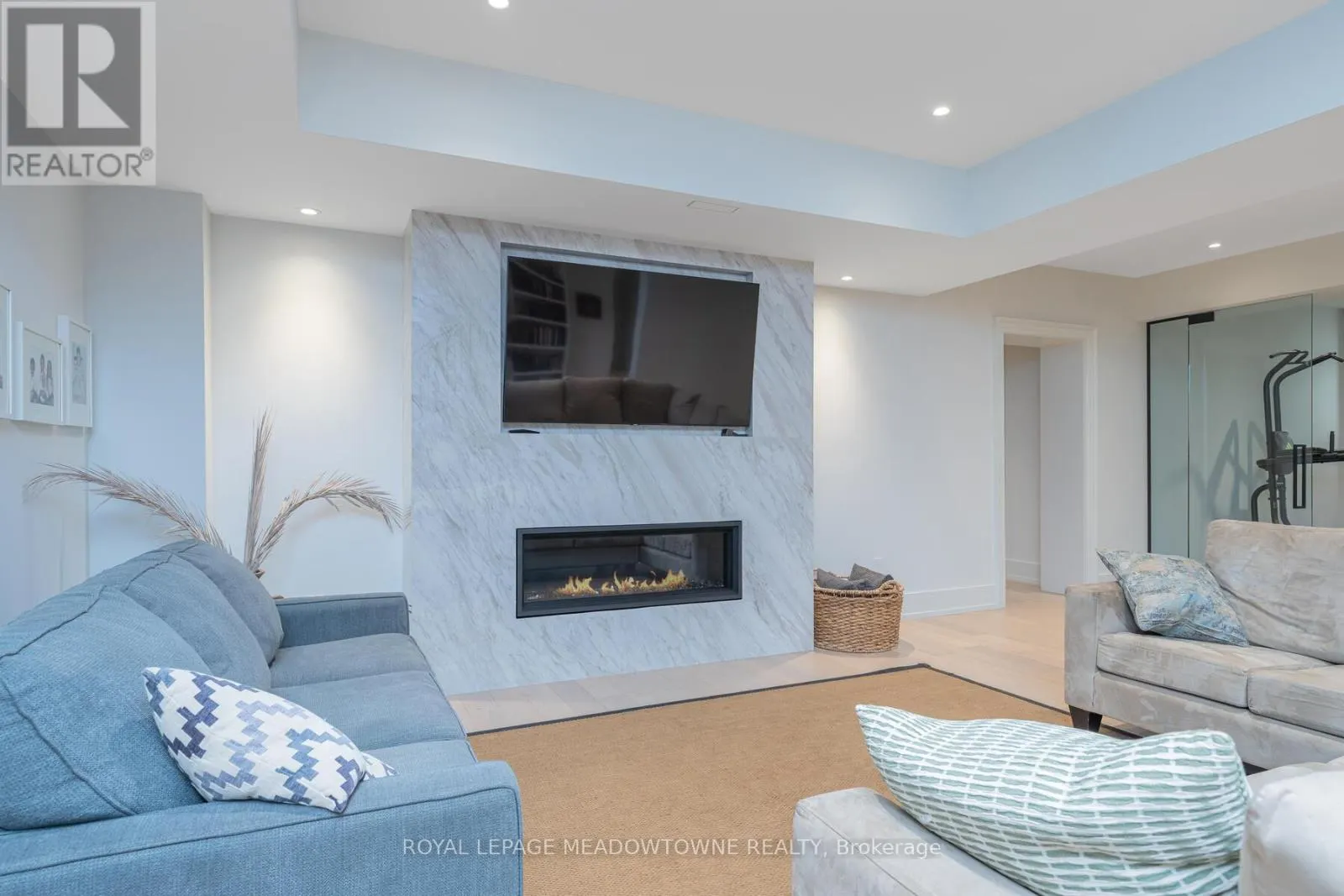9275 WELLINGTON RD 50