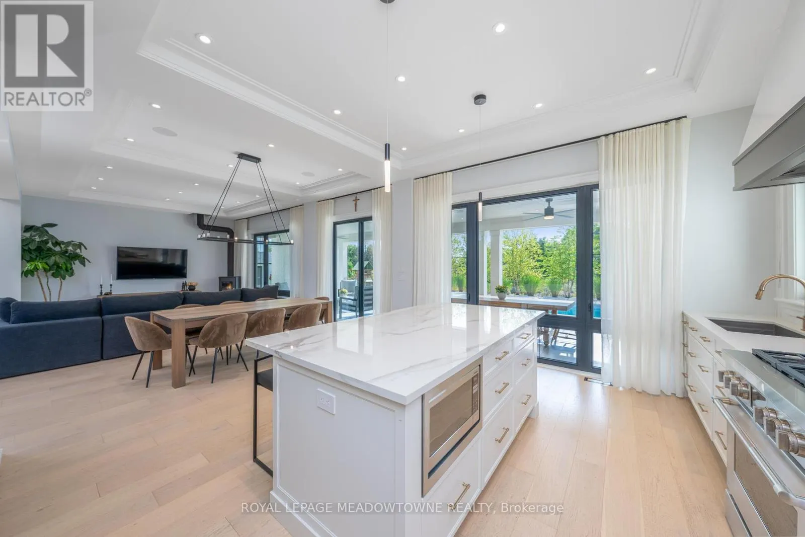 9275 WELLINGTON RD 50