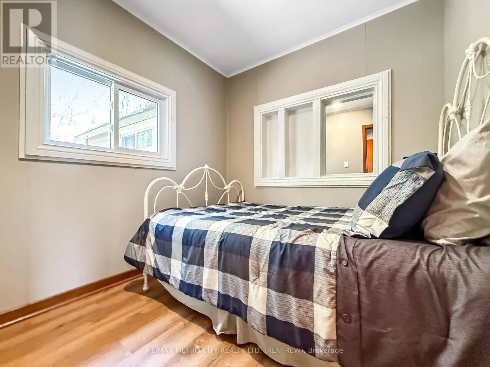 289 DOGWOOD TRAIL