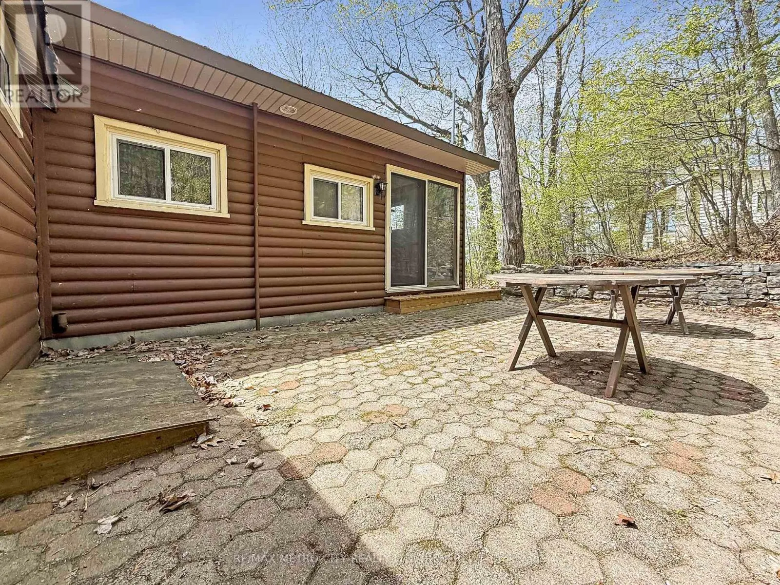 289 DOGWOOD TRAIL