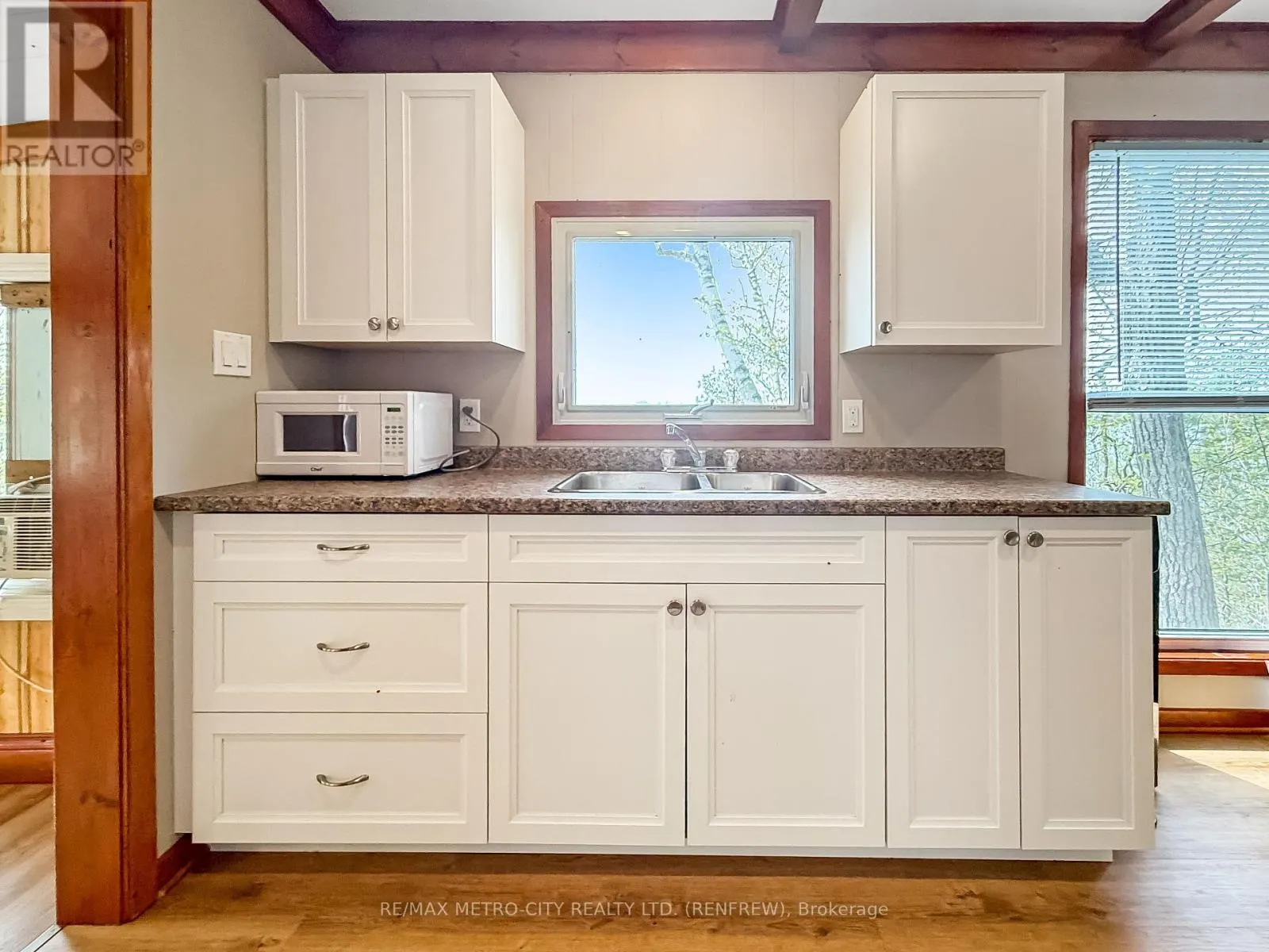 289 DOGWOOD TRAIL