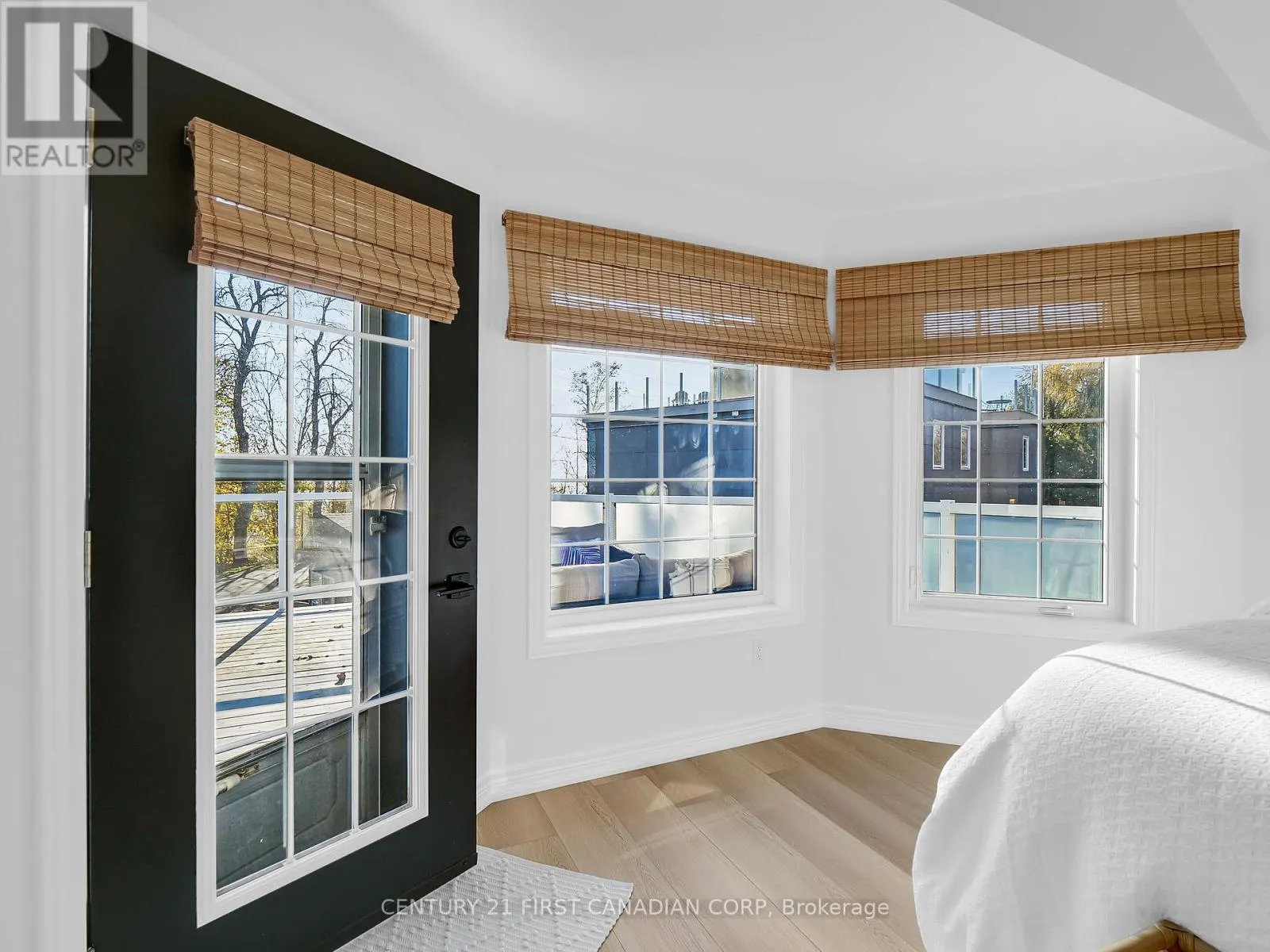379 FRONT STREET