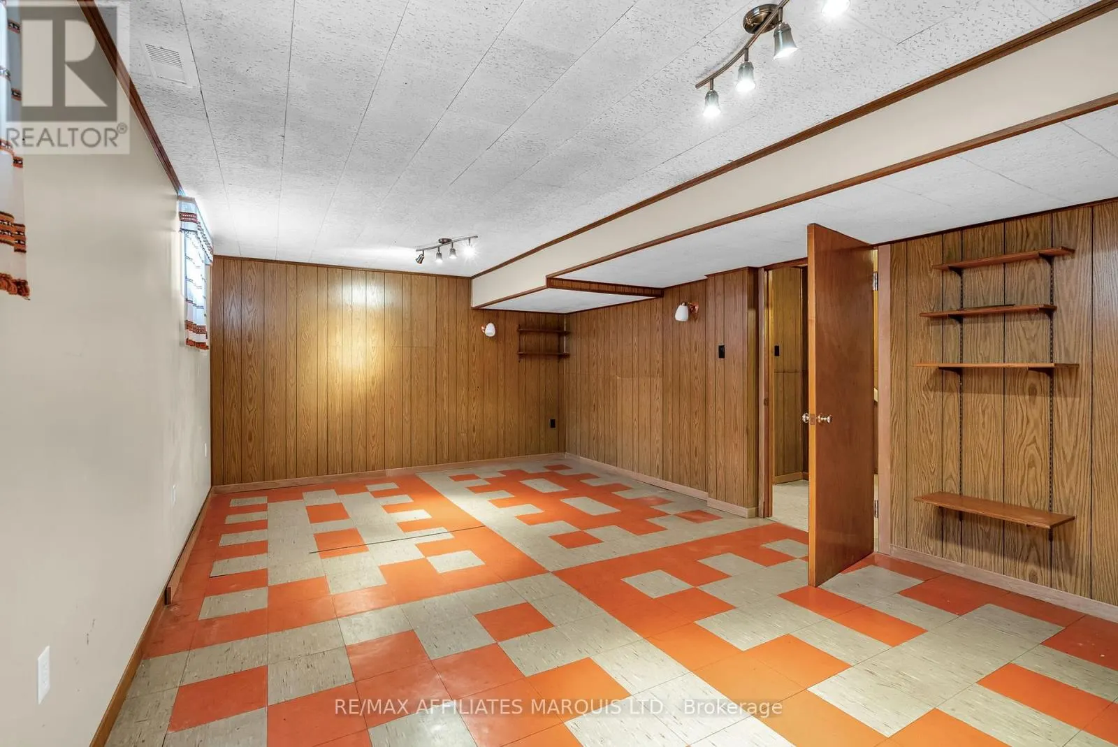 1403 JANE STREET