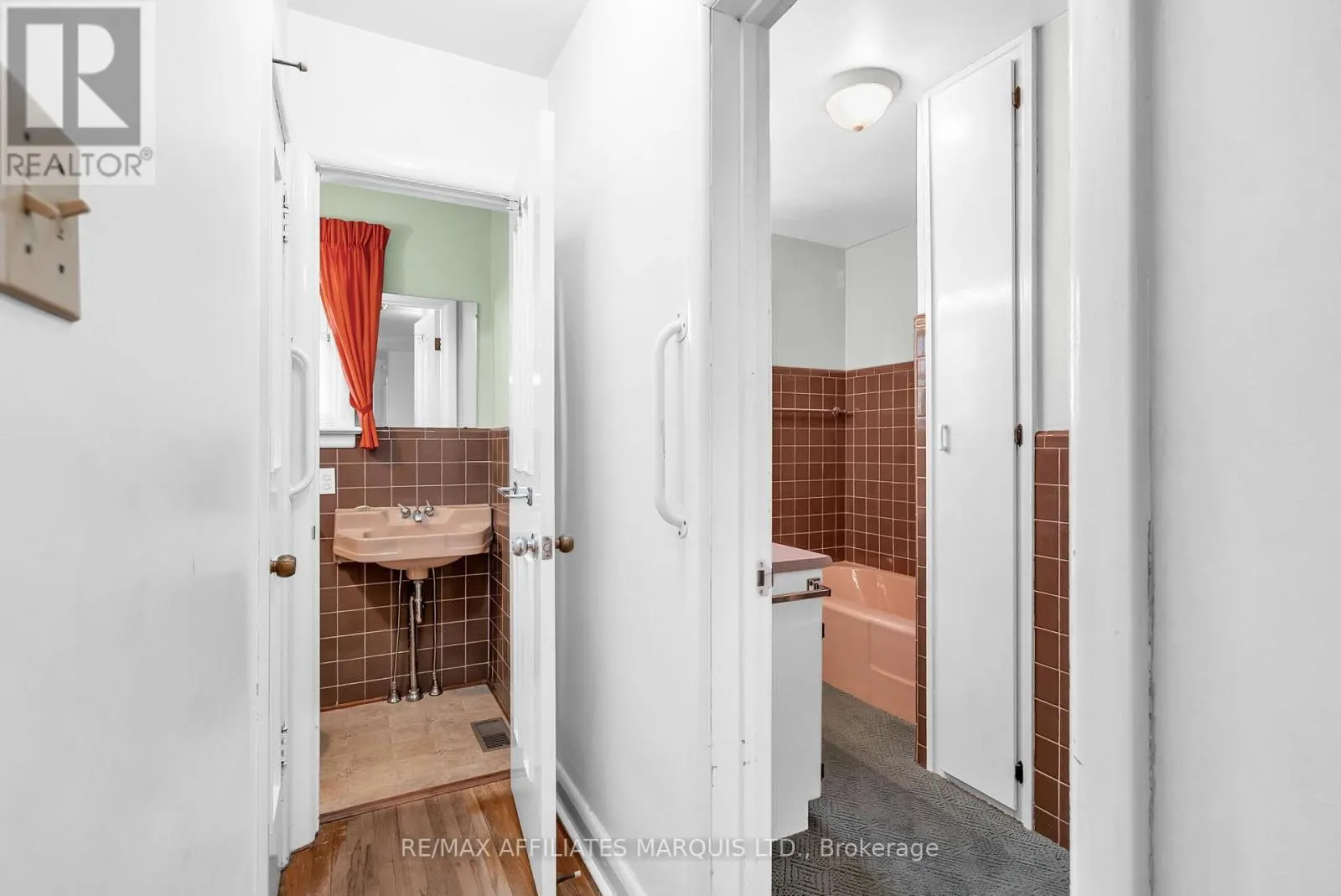 1403 JANE STREET