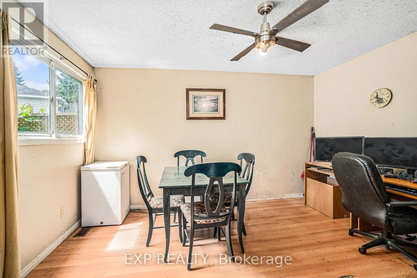 983 MACKENZIE ROAD
