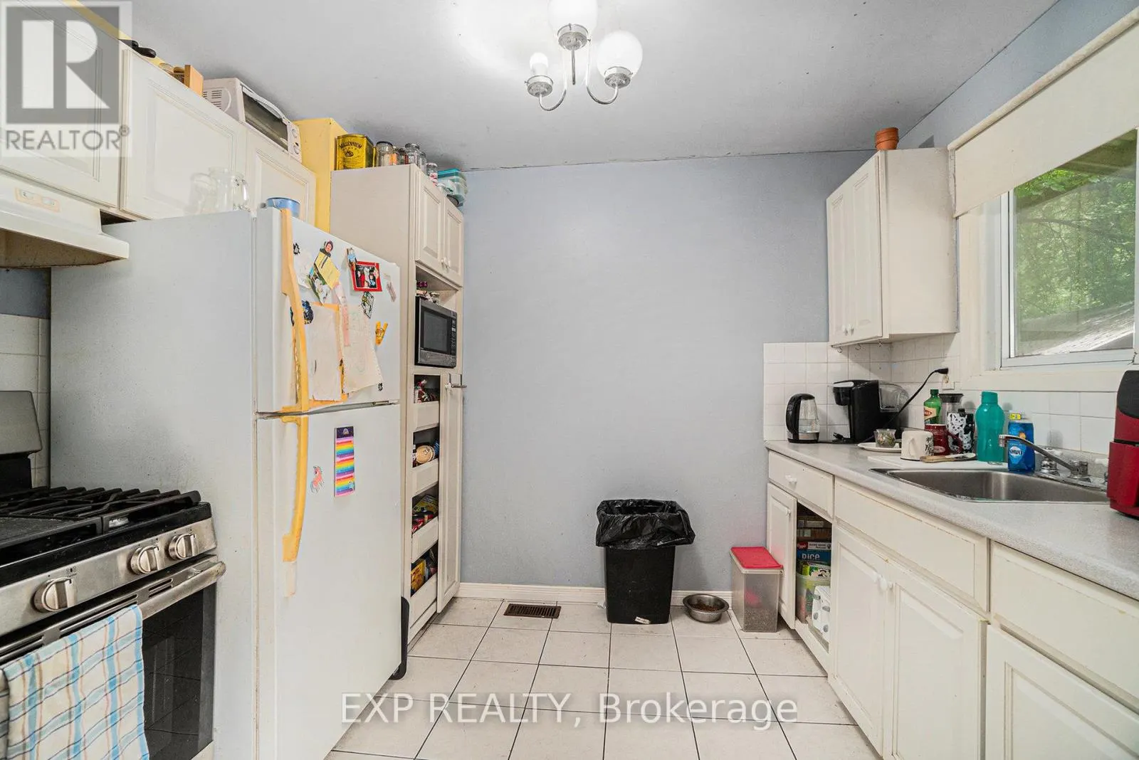 983 MACKENZIE ROAD