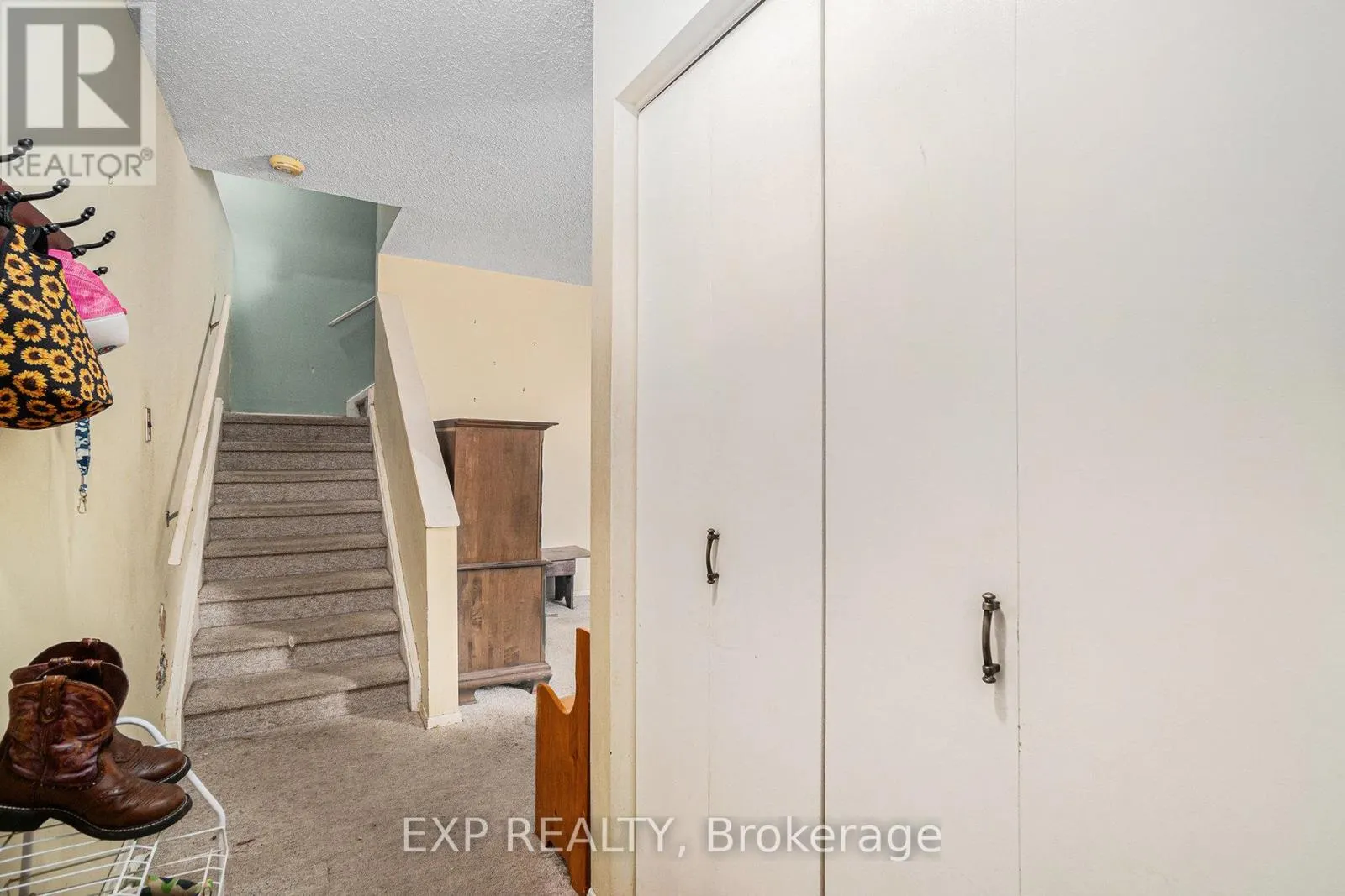 983 MACKENZIE ROAD