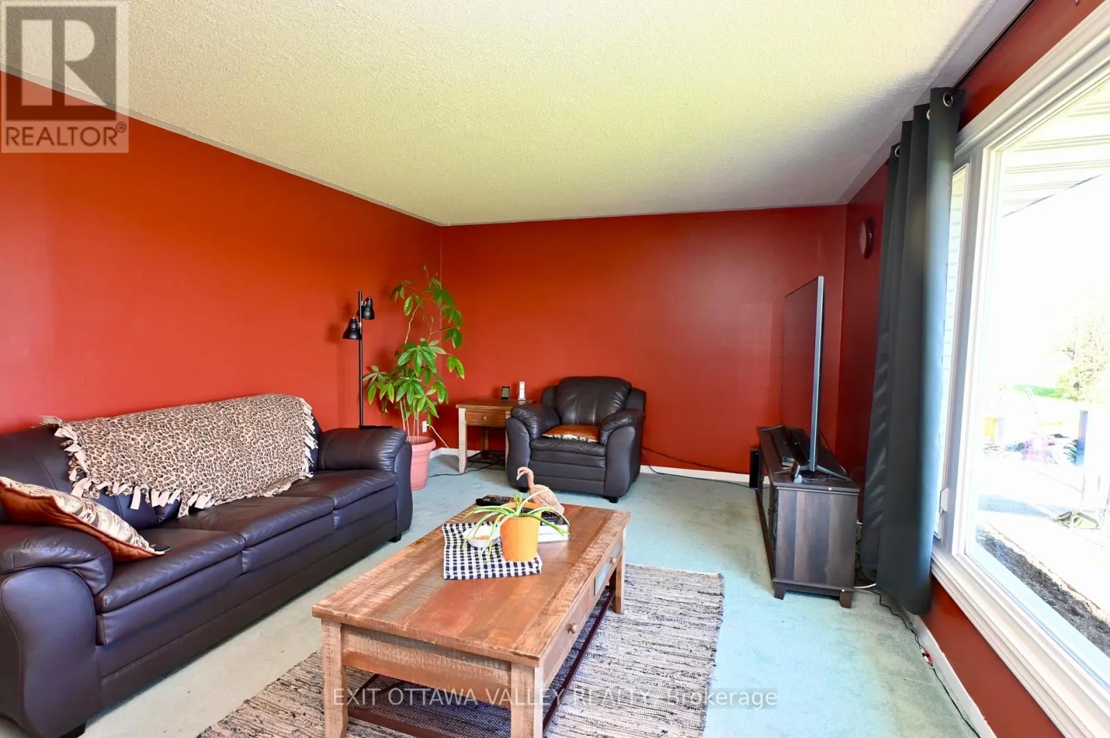 2297 BEACHBURG ROAD