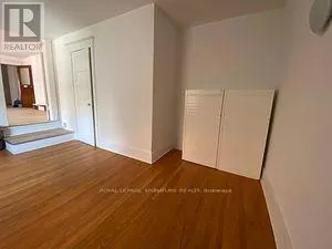 3 - 307-309 DUNDAS STREET E