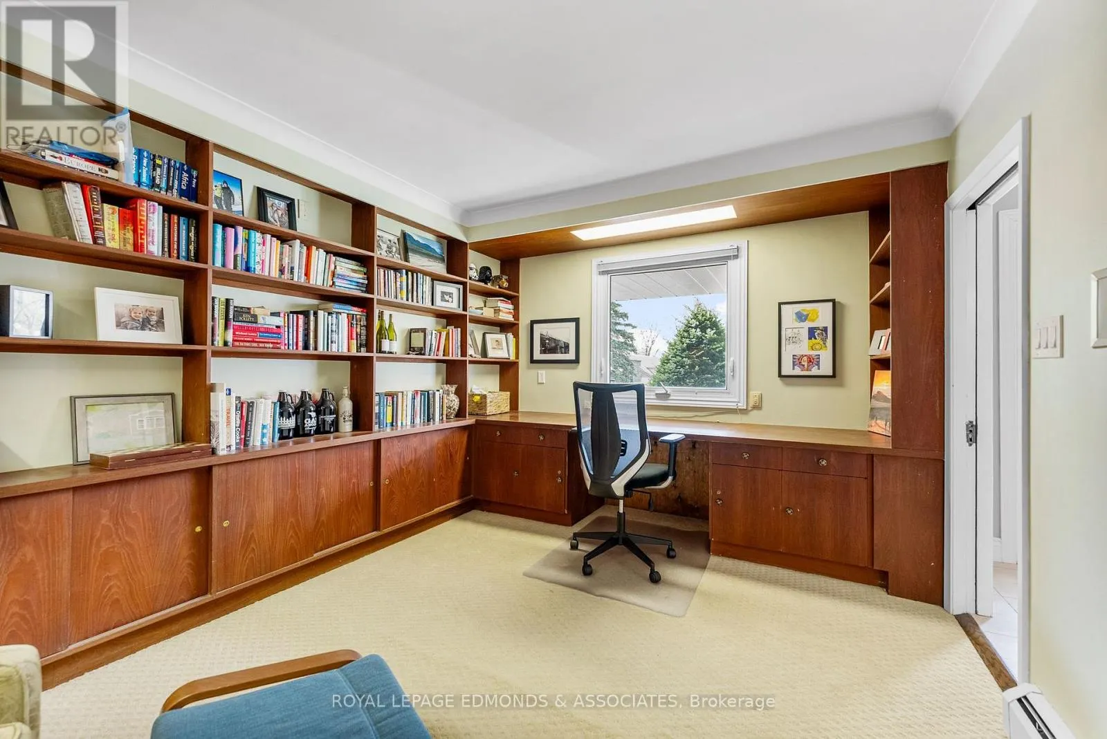 603 GLENWOOD DRIVE