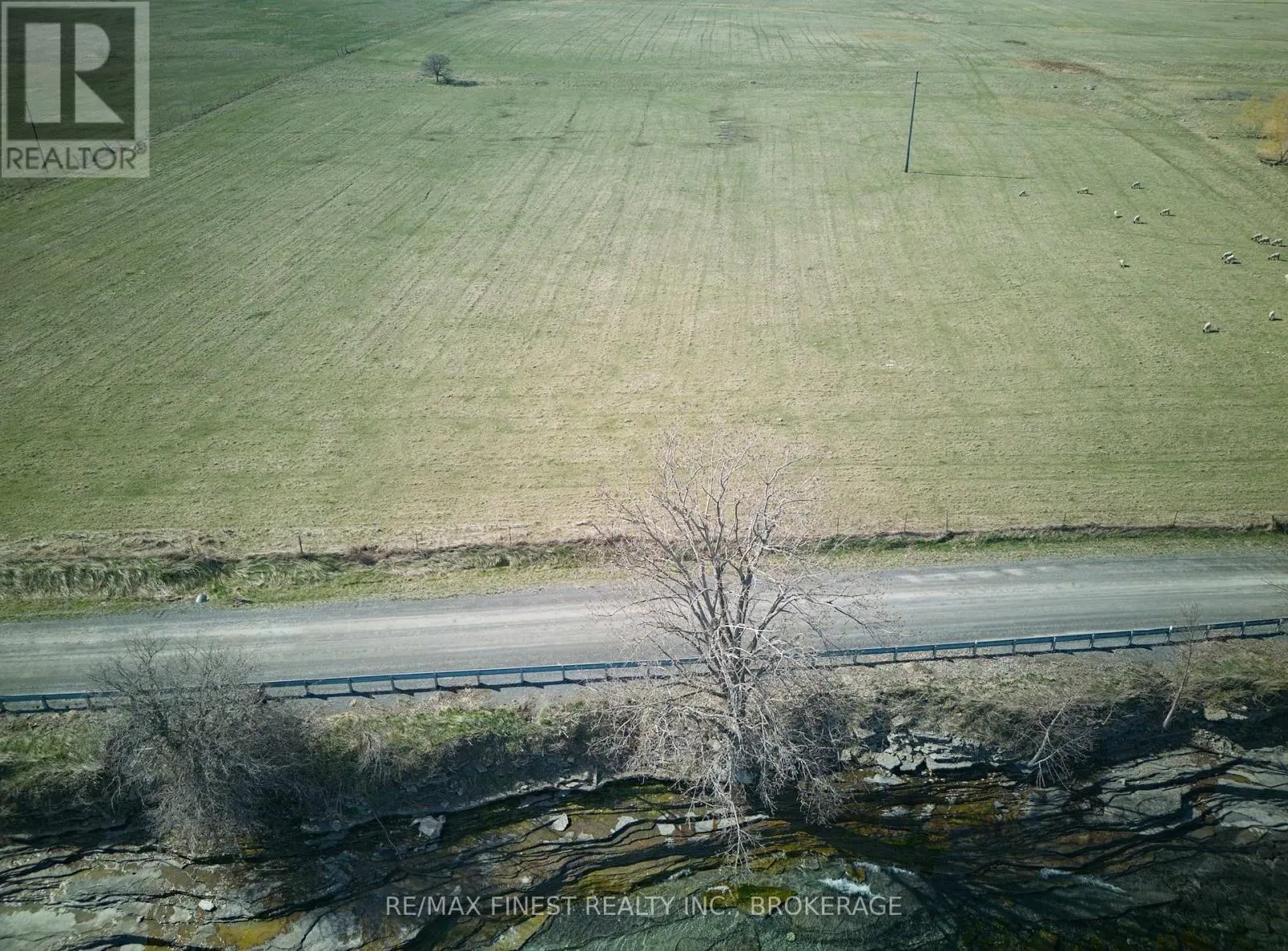LT 17 PT 2 SOUTH SHORE ROAD