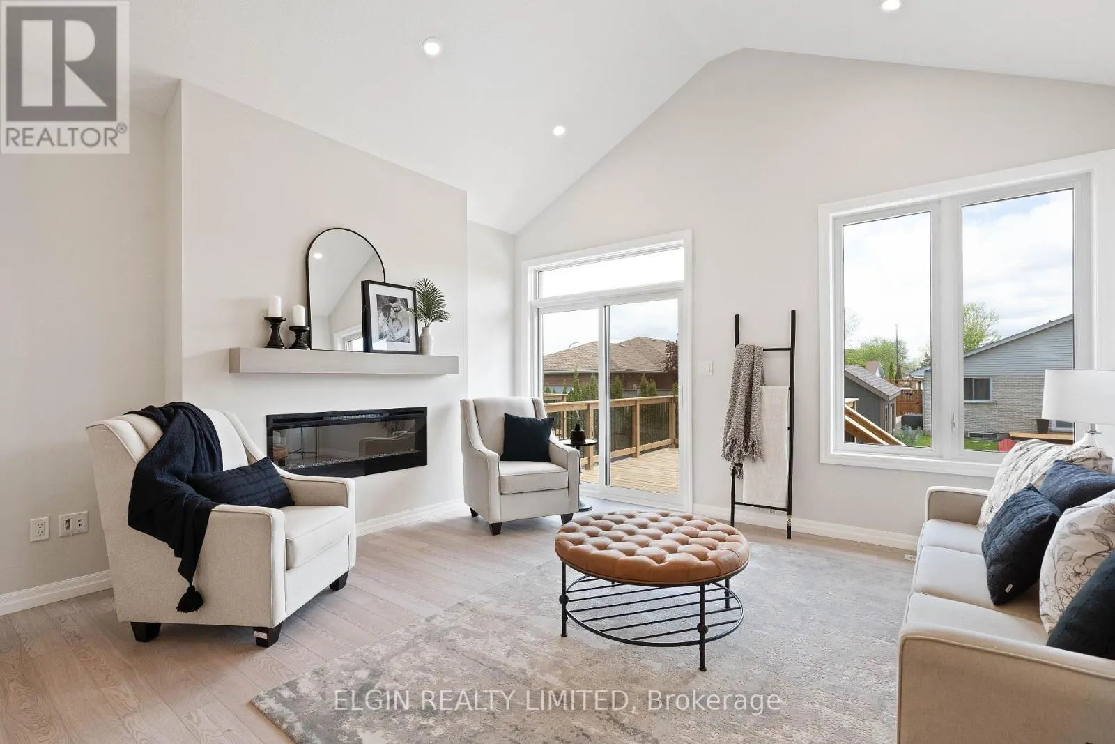 6 HEMLOCK CRESCENT