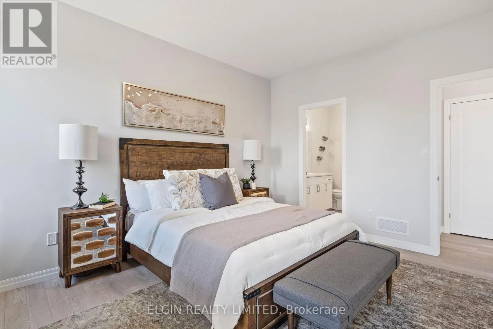 6 HEMLOCK CRESCENT