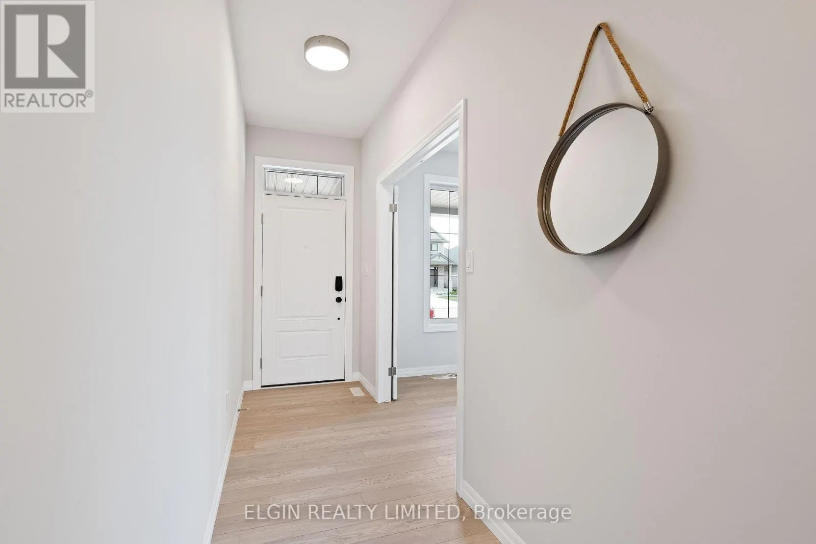 6 HEMLOCK CRESCENT