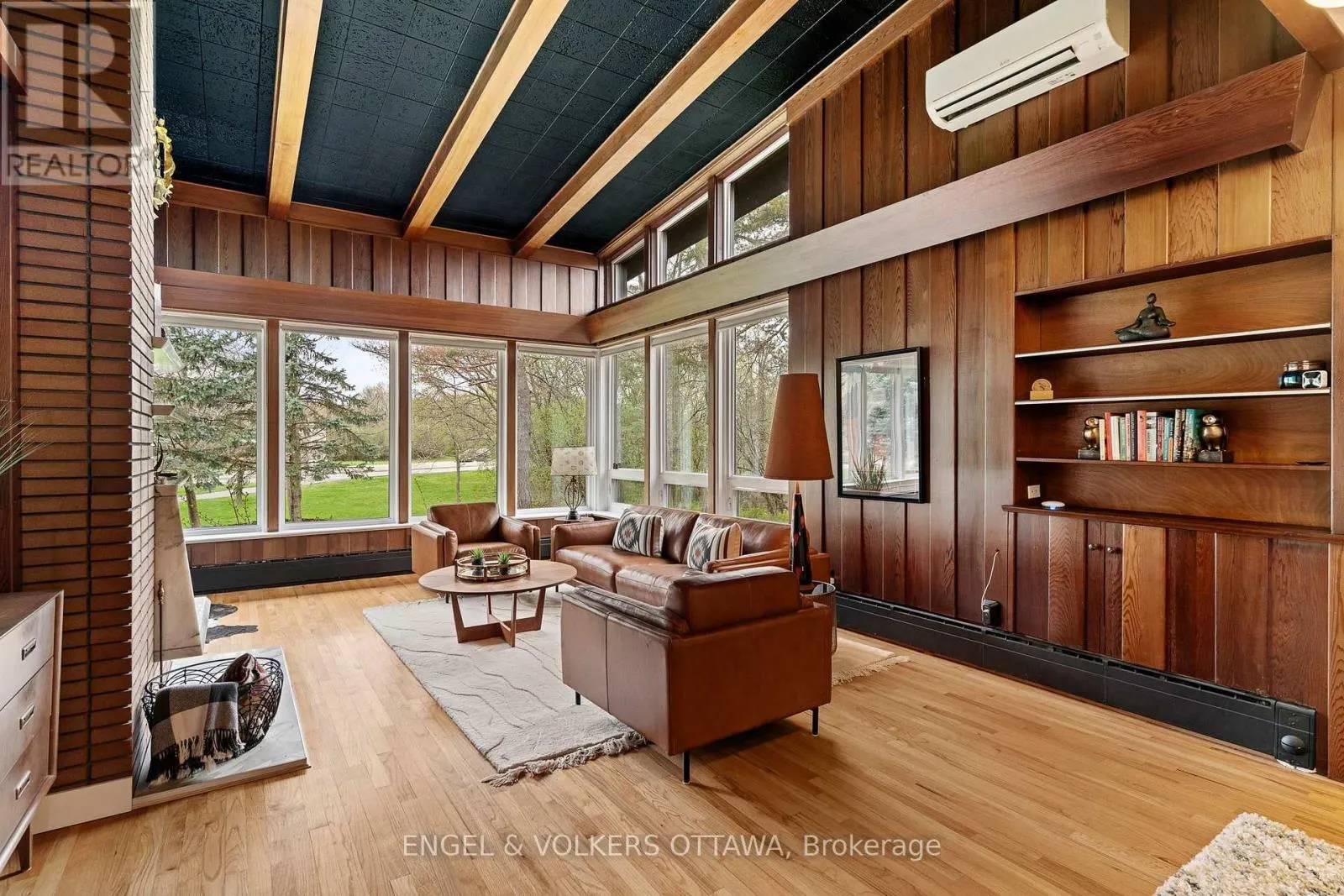 165 ISLAND PARK DRIVE
