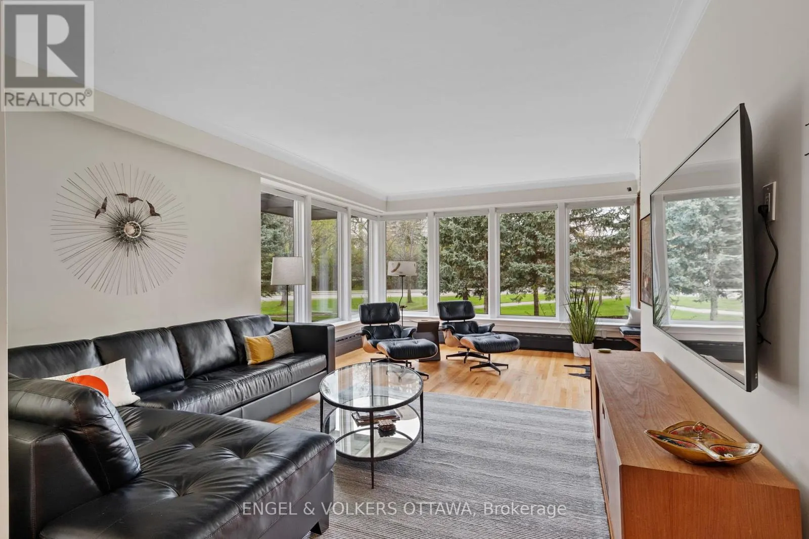 165 ISLAND PARK DRIVE