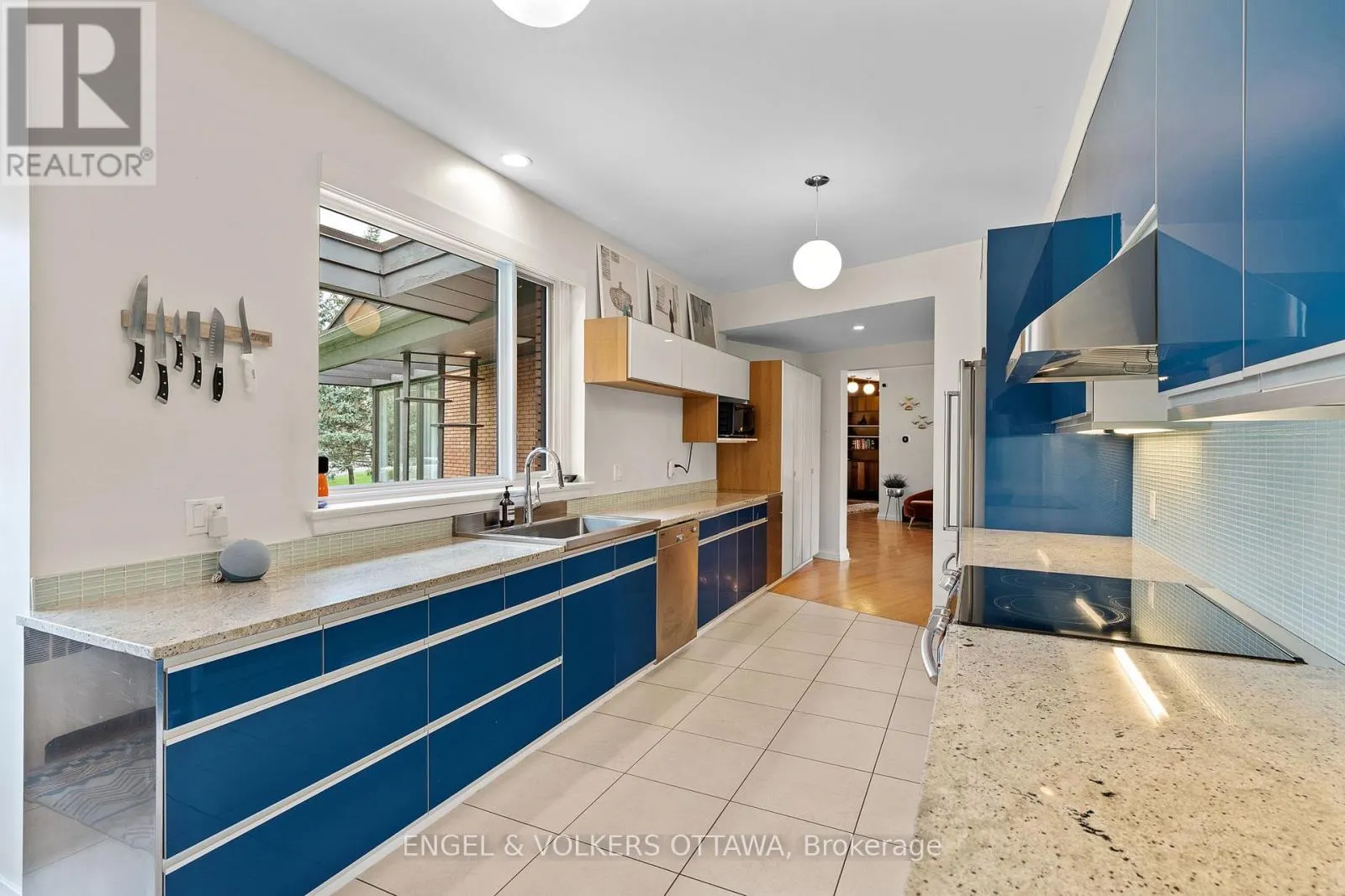 165 ISLAND PARK DRIVE