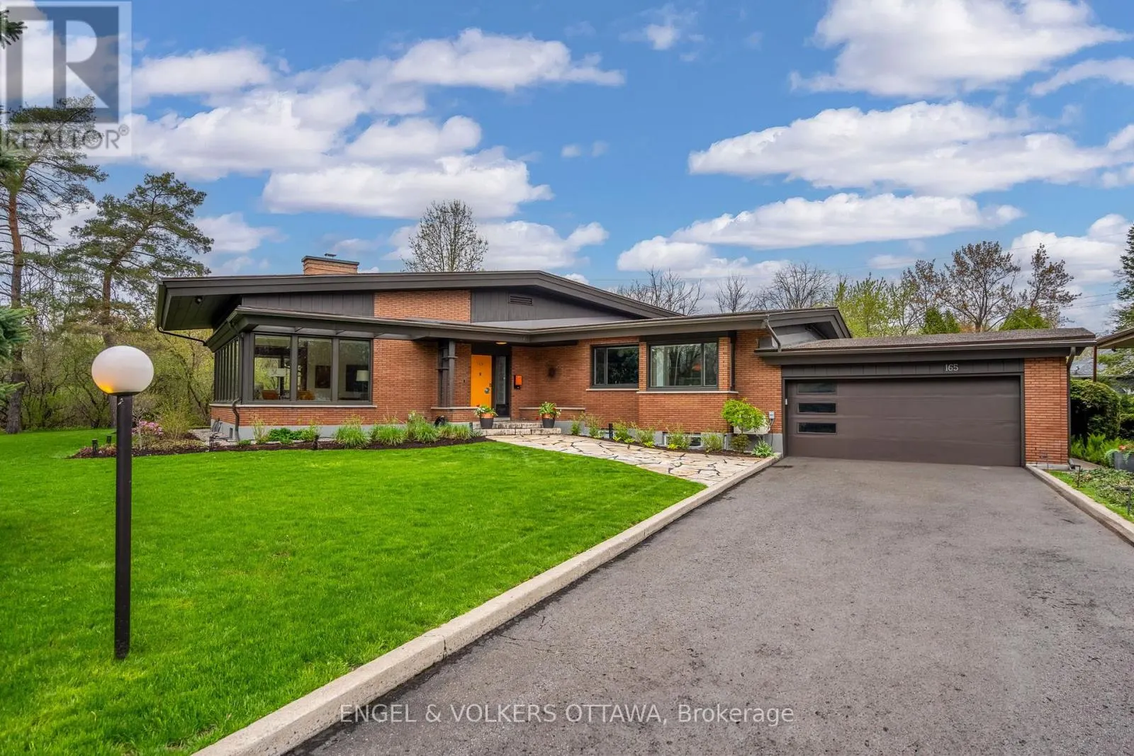 165 ISLAND PARK DRIVE