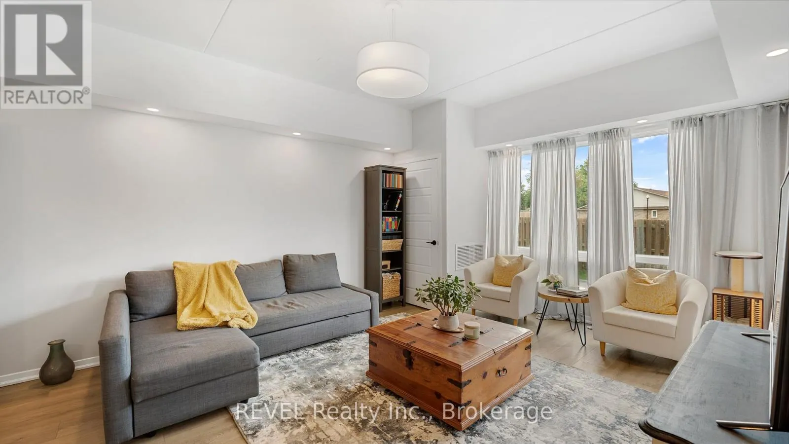 106 - 3998 VICTORIA AVENUE, #106
