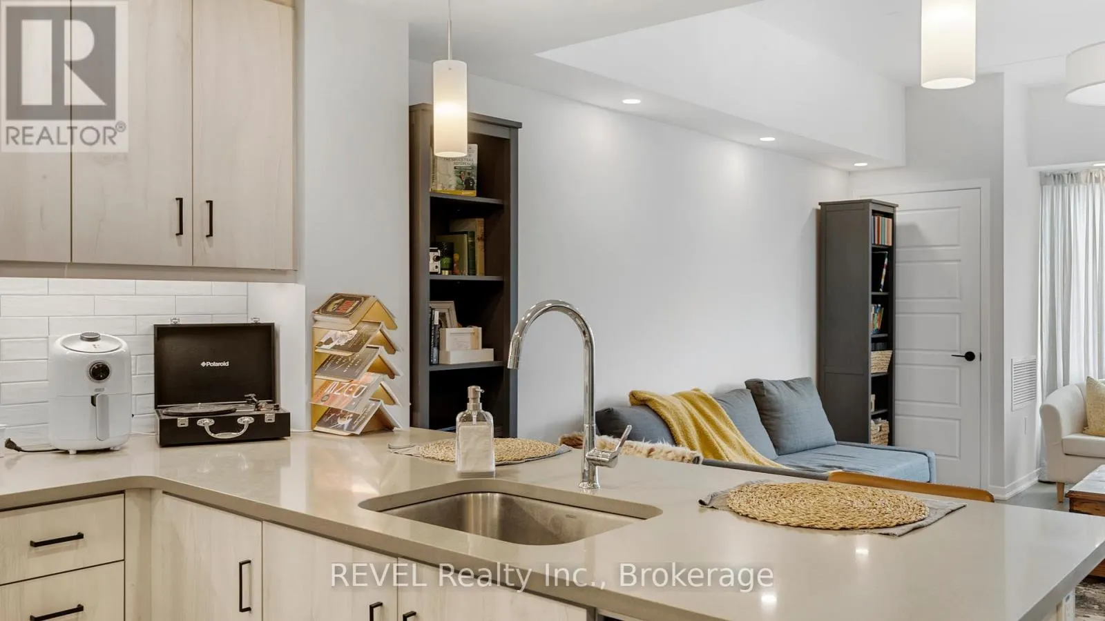 106 - 3998 VICTORIA AVENUE, #106