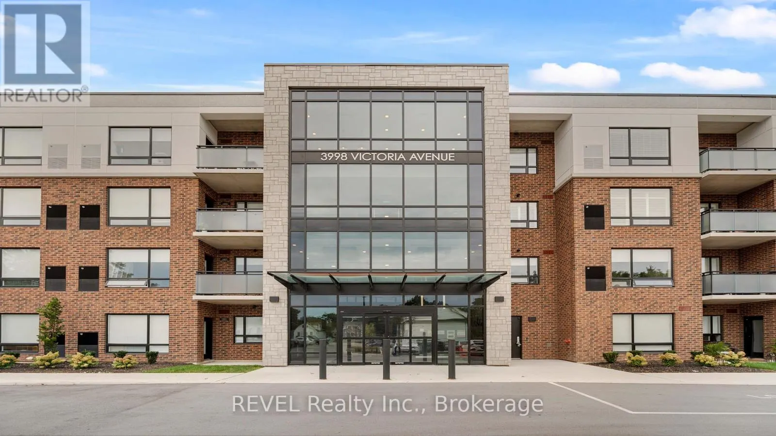 106 - 3998 VICTORIA AVENUE, #106