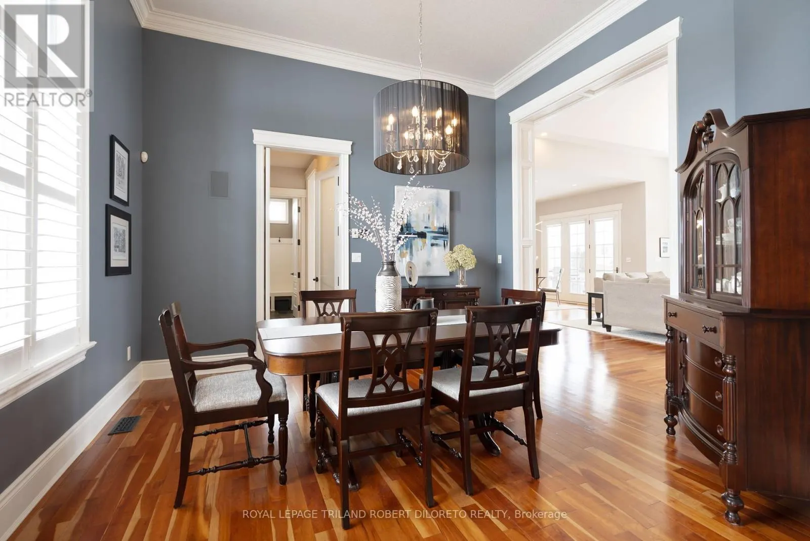 37 BARON CRESCENT