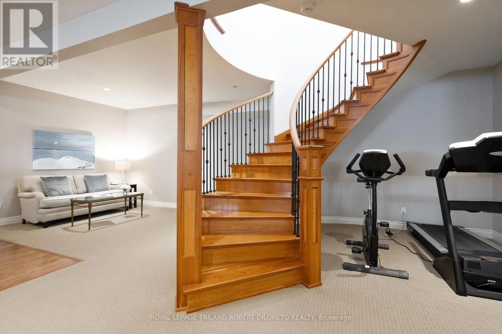 37 BARON CRESCENT