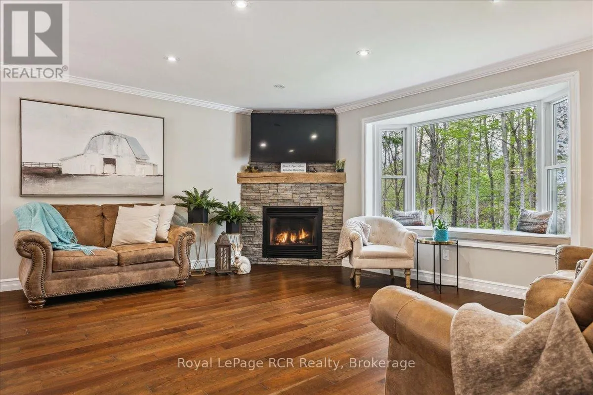 103488 GREY 18 ROAD