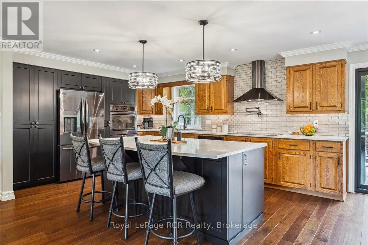 103488 GREY 18 ROAD