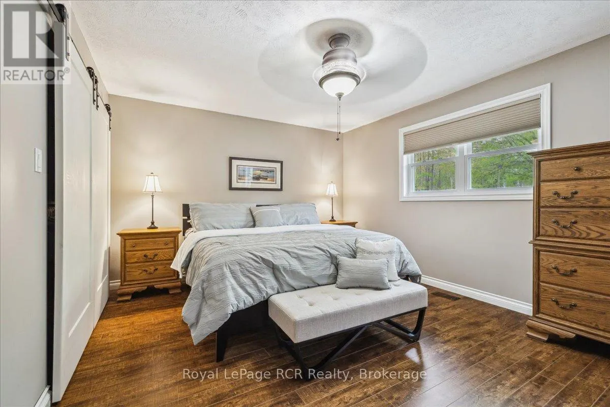 103488 GREY 18 ROAD