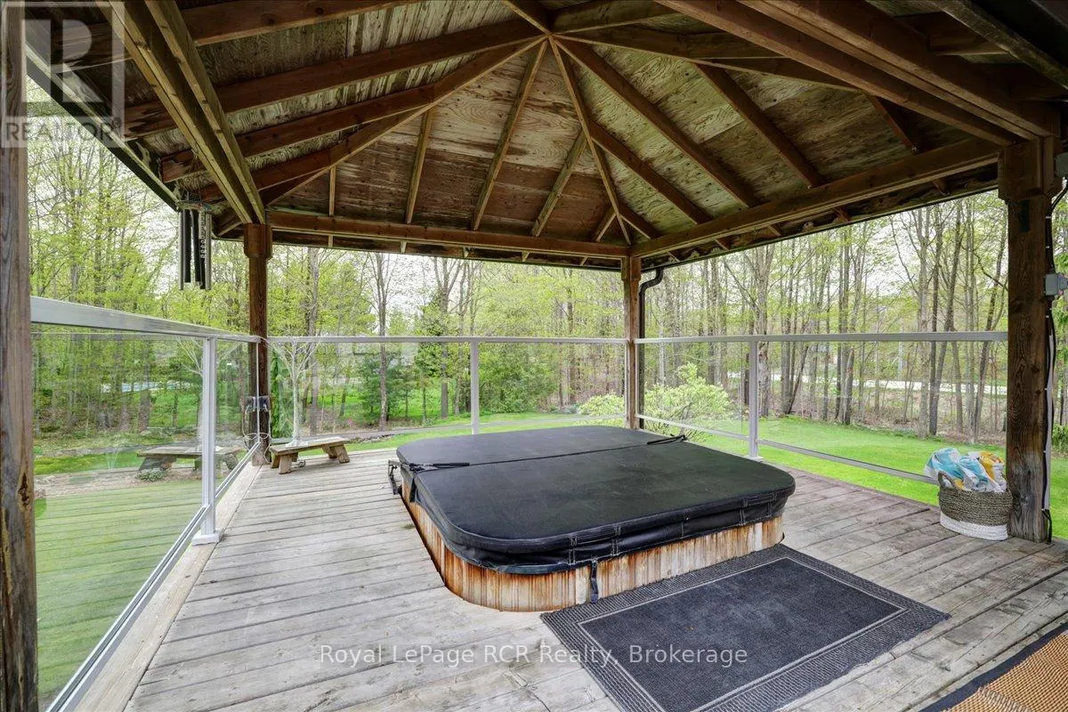 103488 GREY 18 ROAD