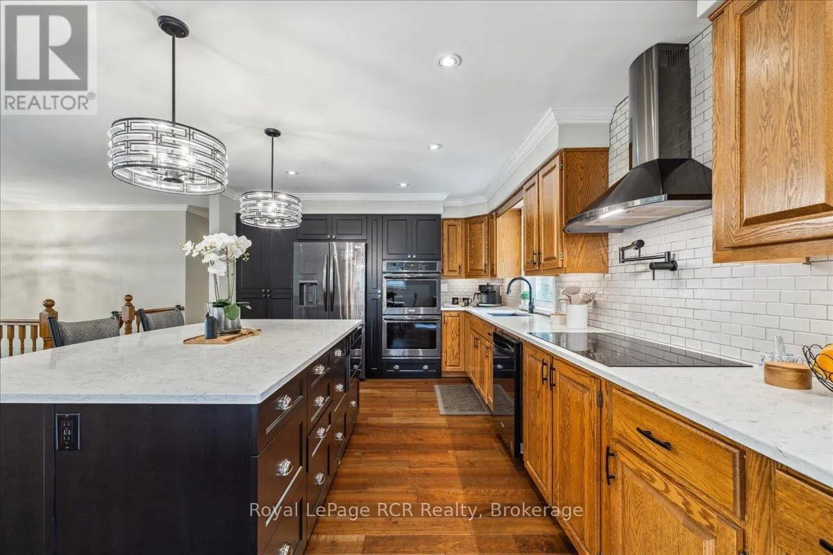 103488 GREY 18 ROAD