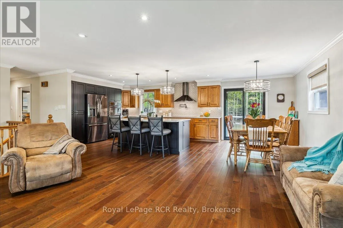 103488 GREY 18 ROAD