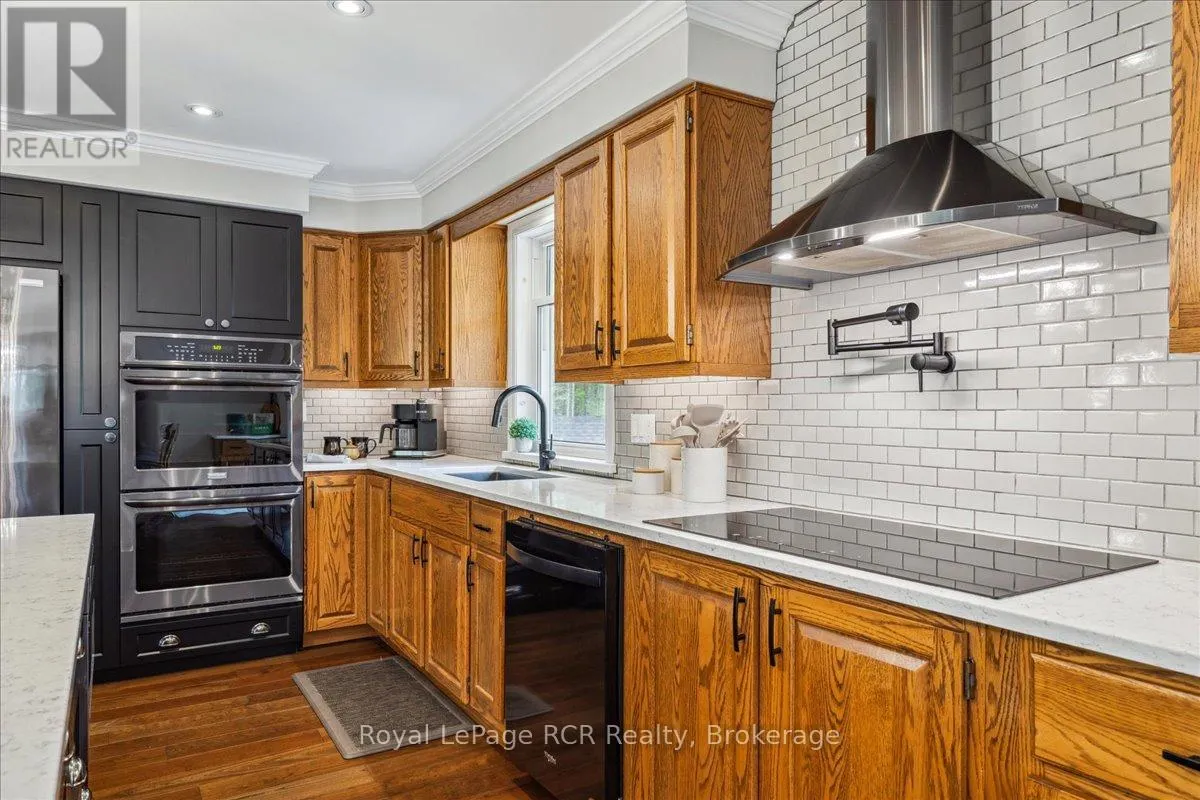 103488 GREY 18 ROAD