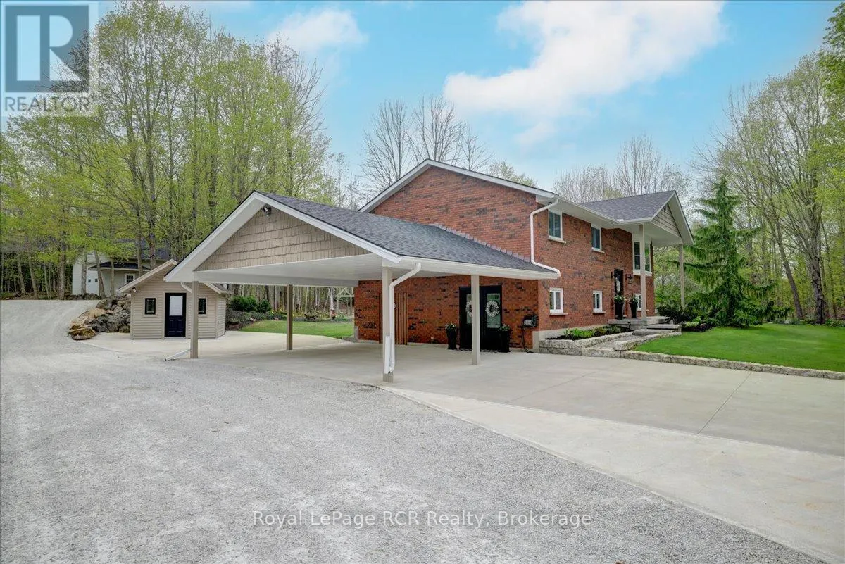 103488 GREY 18 ROAD