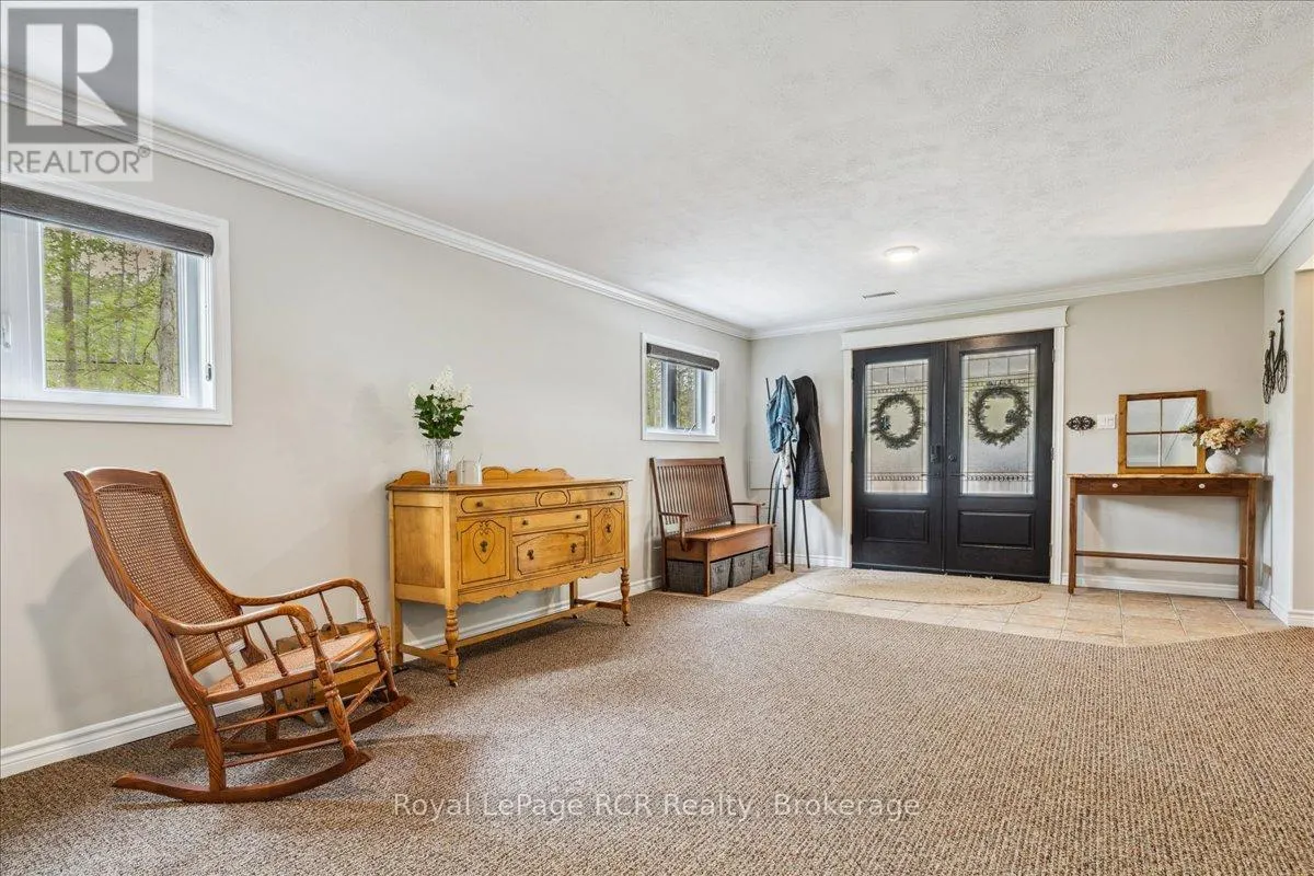 103488 GREY 18 ROAD